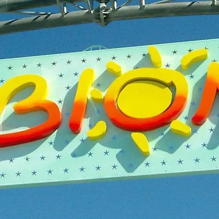 Adorable Flat For 4 Guests In Pineda 아파트 비비오네